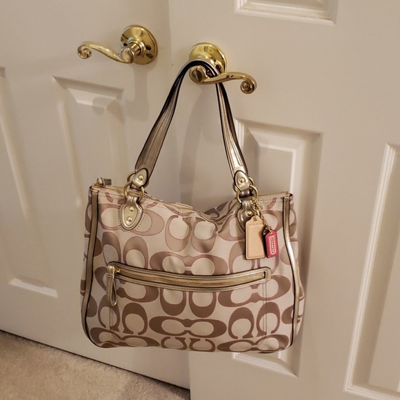 Coach handbag - Picture 1 of 8
